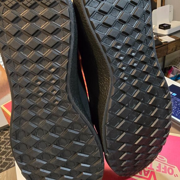 Vans MTE Ultrarange EXO Triple Black Mens Size 10 Skateboarding Hiking SHOES NEW - Picture 8 of 13